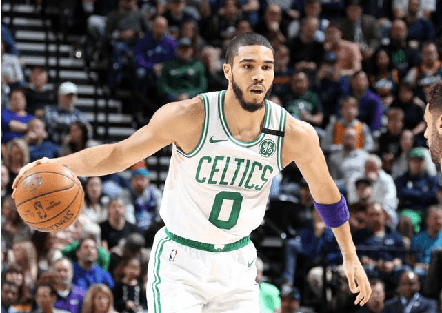 开云体育中国-凯尔特人绝杀江苏队，武切维奇惊艳四座的简单介绍