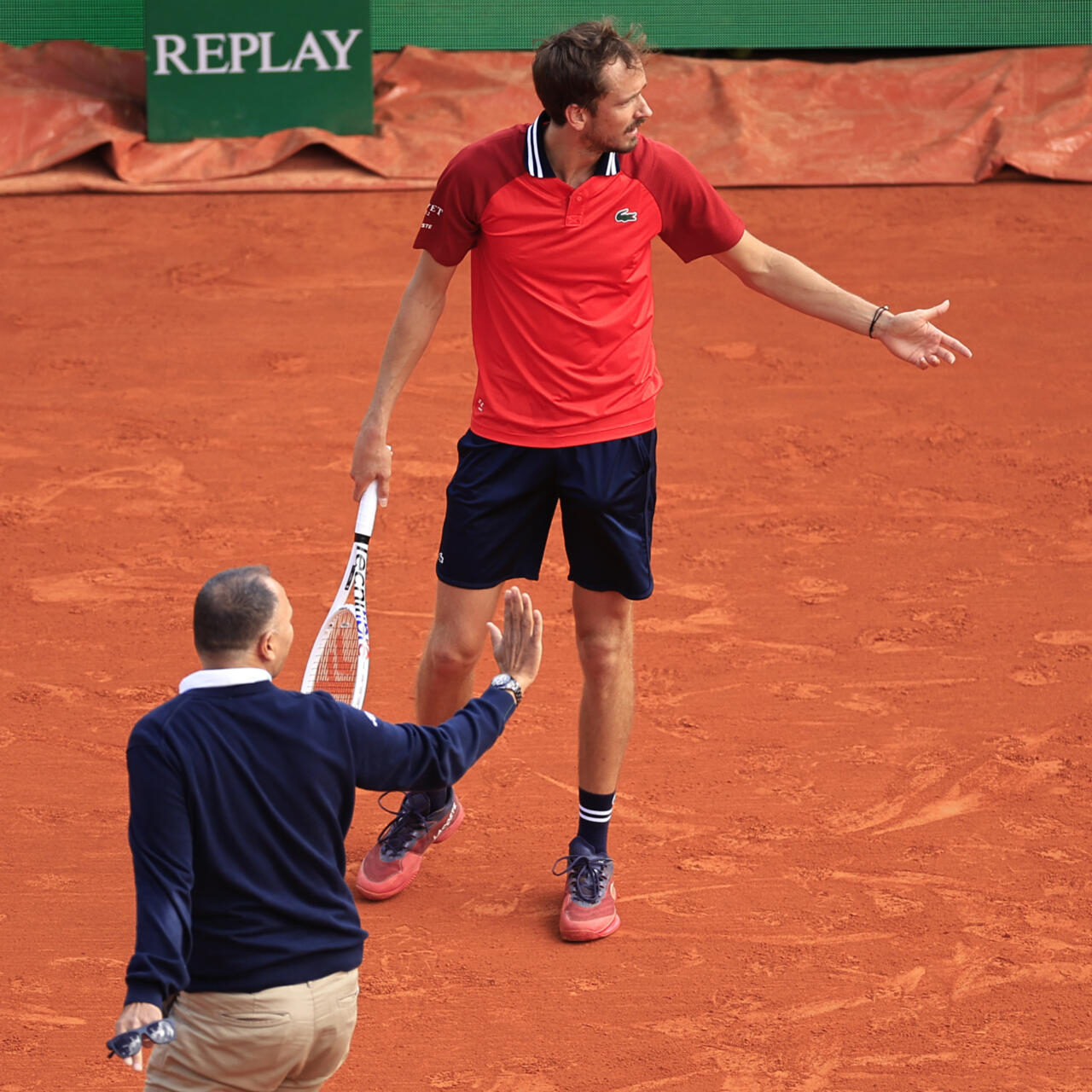 开云体育平台APP-法网鏖战蒙特卡洛大师赛，梅德韦杰夫高光表现的简单介绍