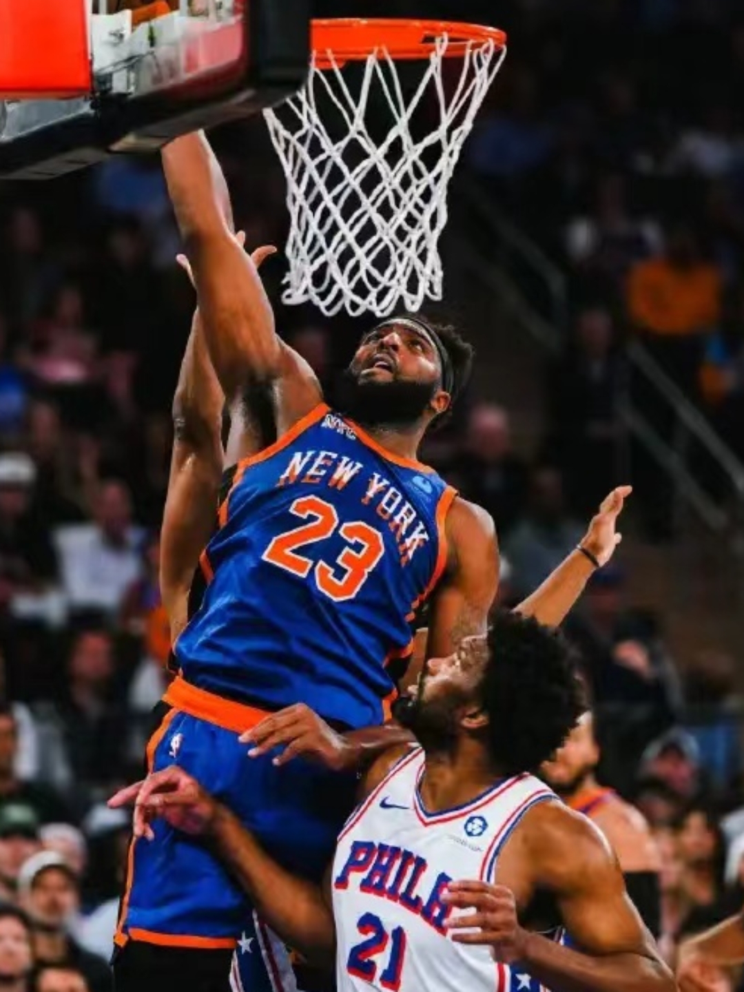 开云官网-76人逆转勇士，福克斯高光表现