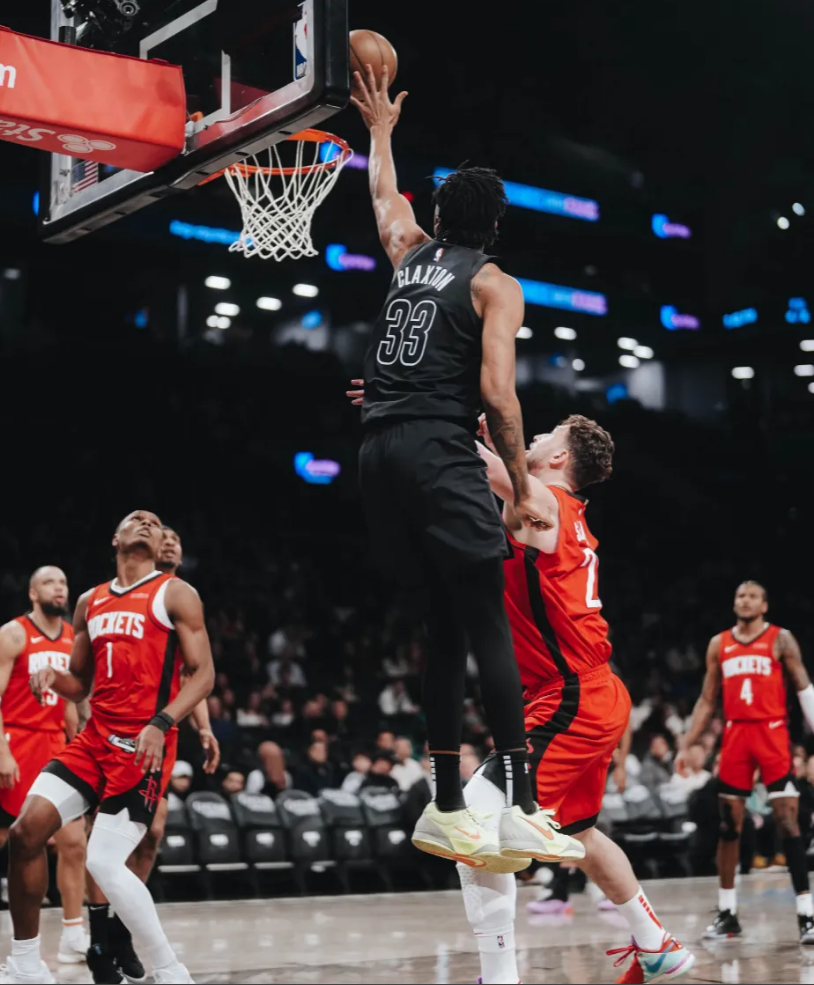 开云体育中国-篮网逆转步行者，布克点燃赛场