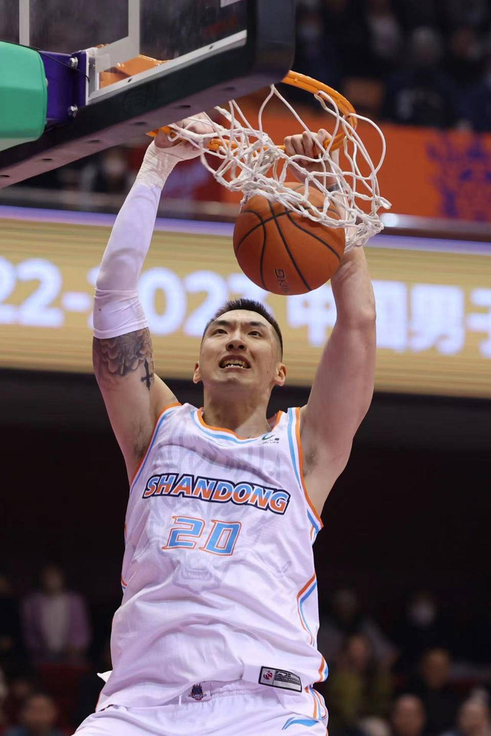 开云体育官网-步行者翻盘天津队，陶汉林刷新纪录