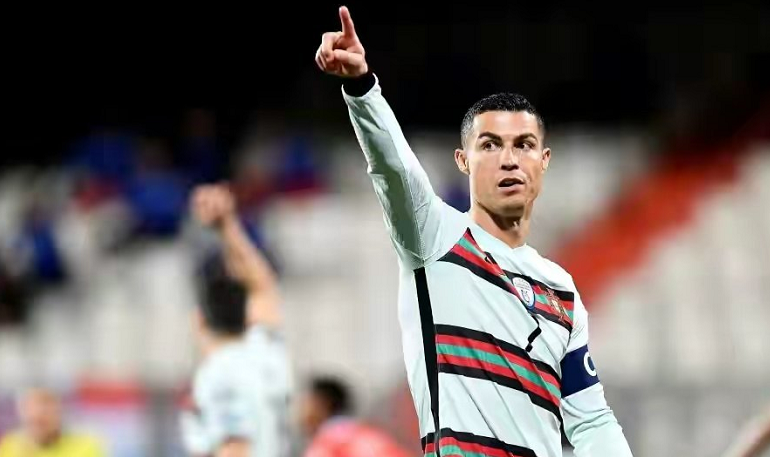 葡萄牙队轻取中国队，波尔刷新纪录